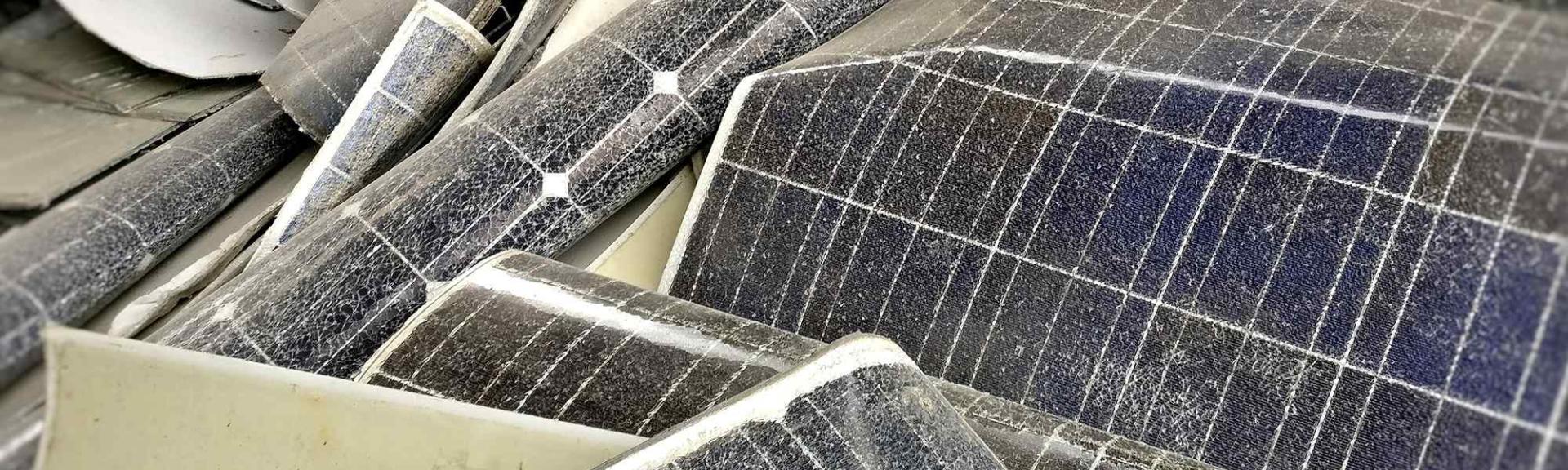 Entsorgte PV-Module nach der Erstbehandlung