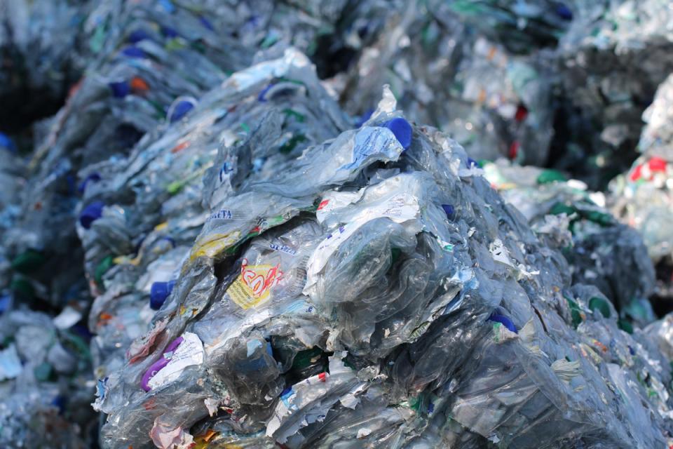 PET bottle briquettes