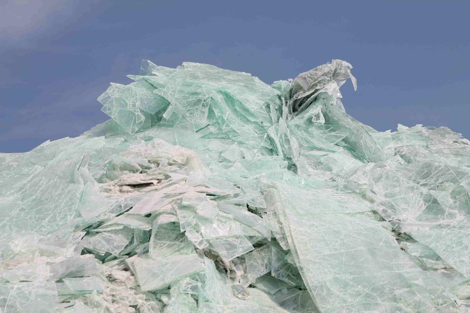 Collection and recycling of laminated glass